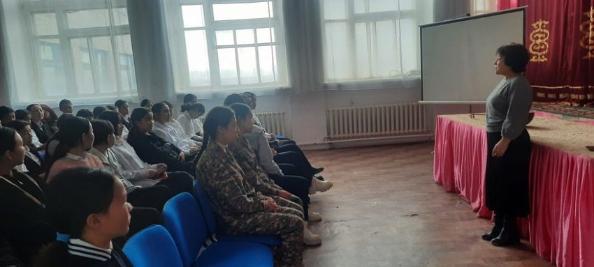 "Үлкенге құрмет, кішіге ізіт"